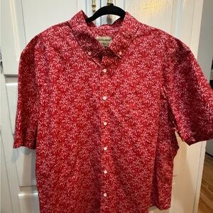 Scandia Woods Men's Hawaiian Shirt Red, White Design Button Down Collar